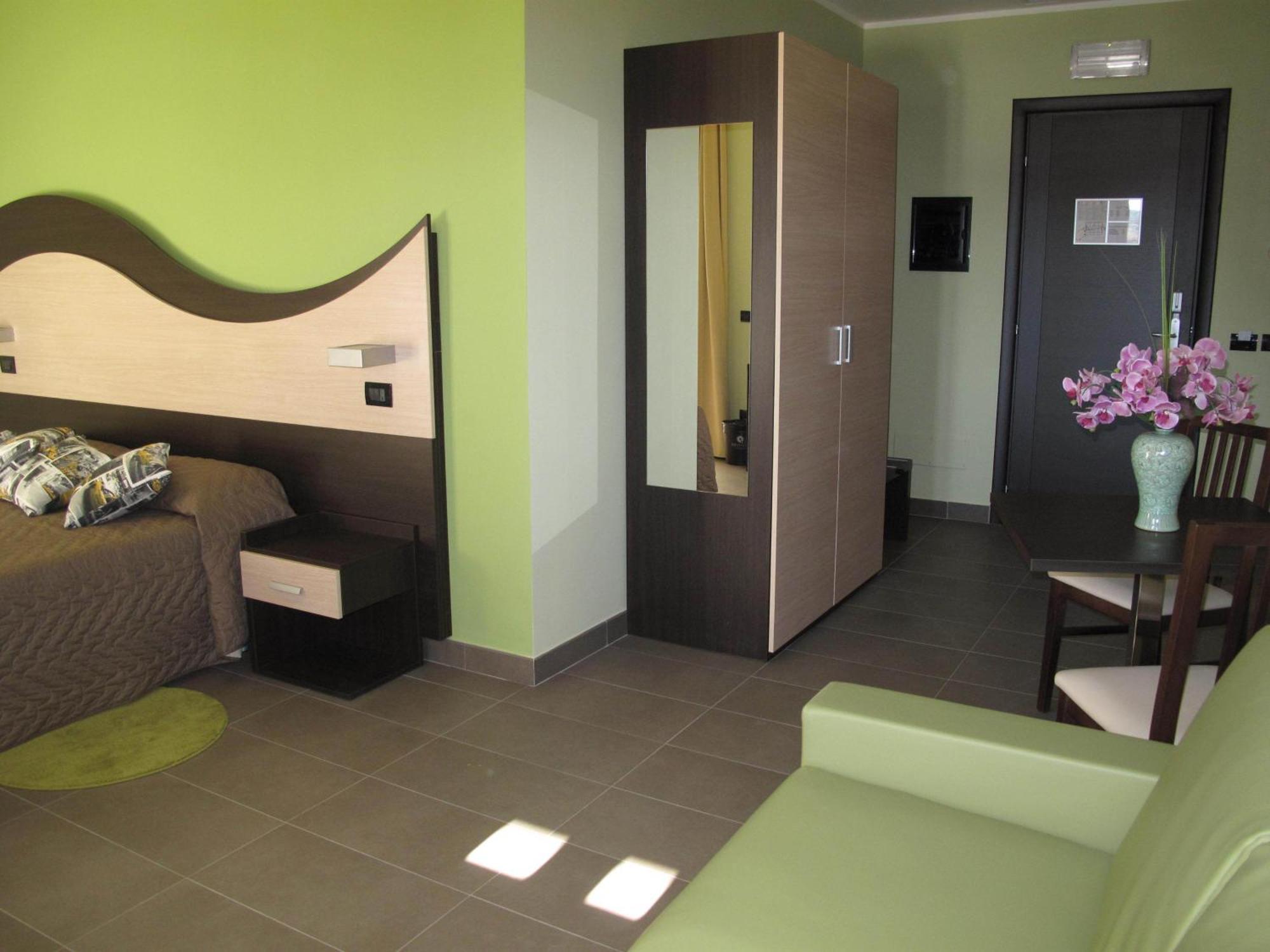 Life Sport Hotel Mentana Exterior foto