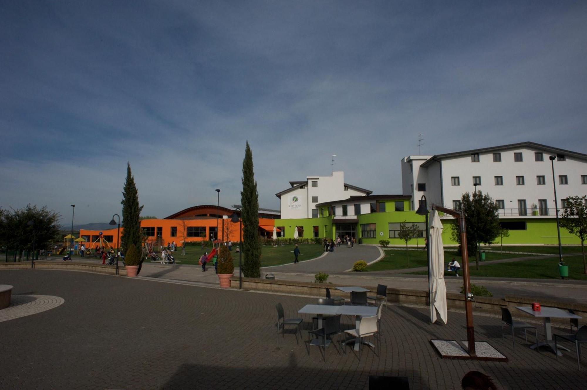 Life Sport Hotel Mentana Exterior foto